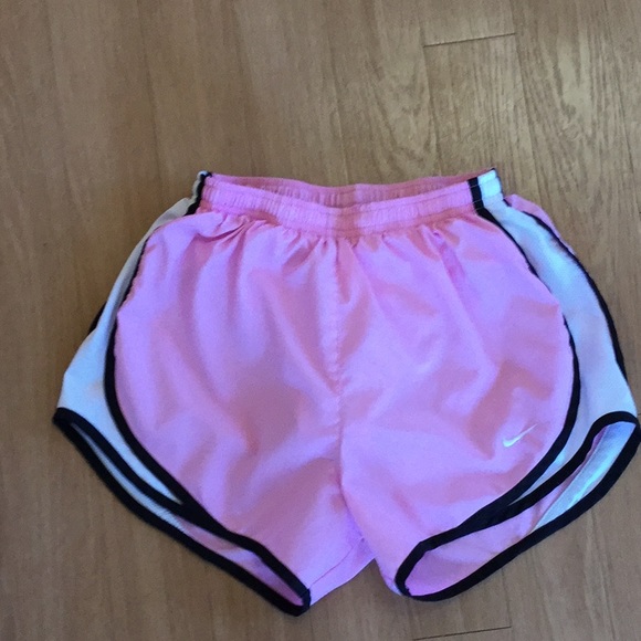 Nike Pants - Pink Nike shorts worn once. Size xs.